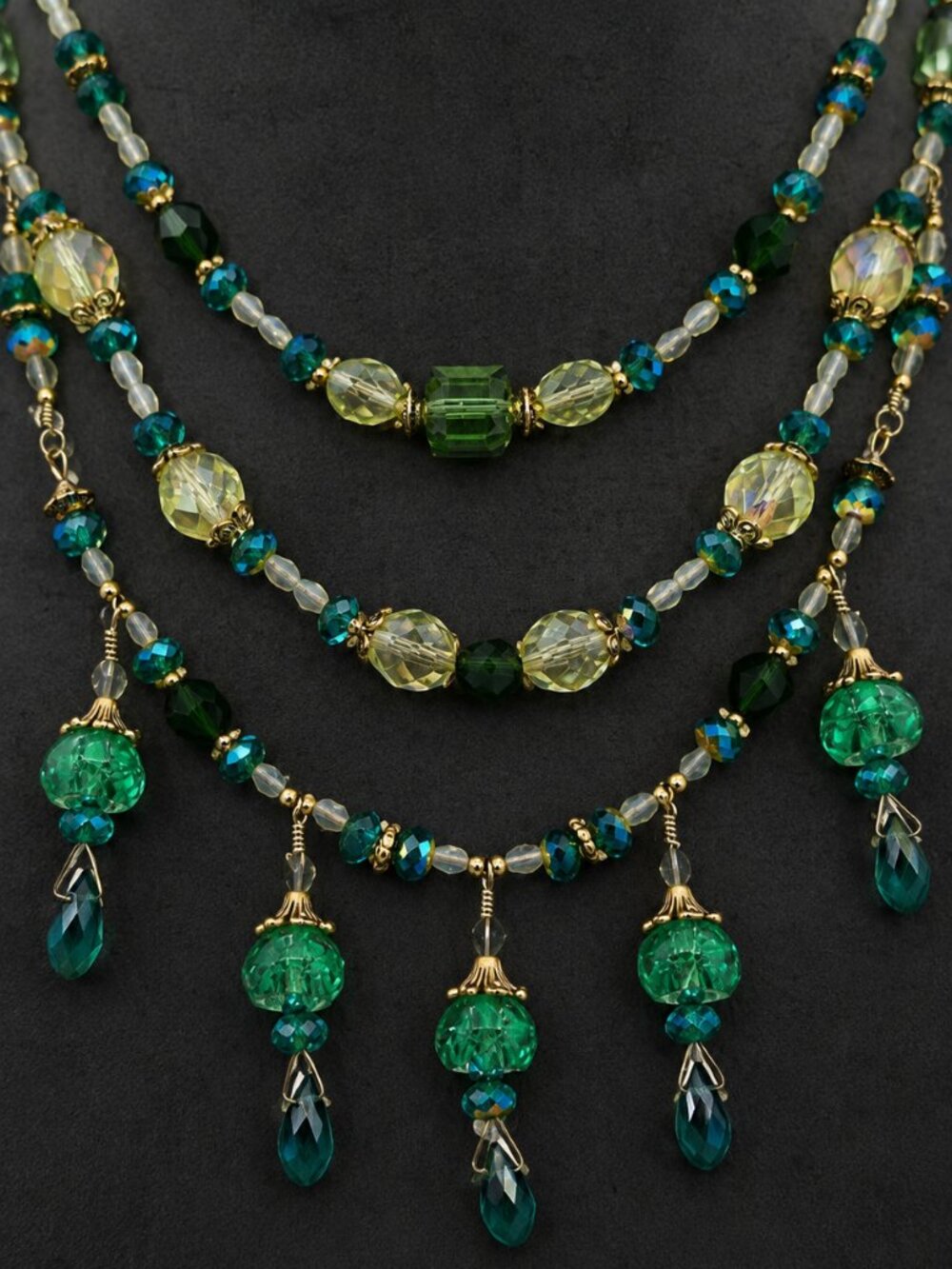 JB Originals – Urania -  Uranium Glass Necklace & Earring Set - Picture 7 of 17